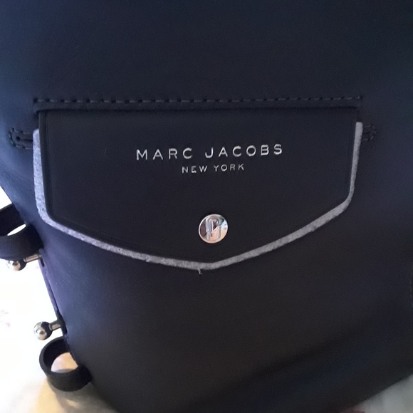 Marc Jacobs Handbag - Picture 3 of 4